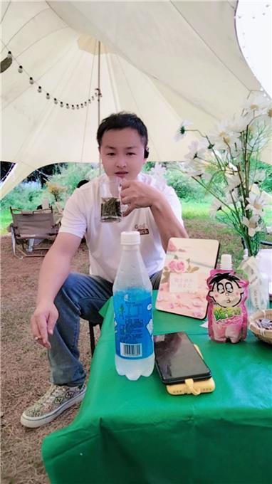 �Ќ�/40�q/��Ғ����һλ�m�ϽY(ji��)���^���ӵ�Ů����